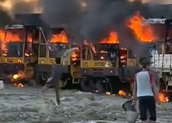 Myanmar Jade Hub Burns as Junta Counteroffensive Penetrates Hpakant