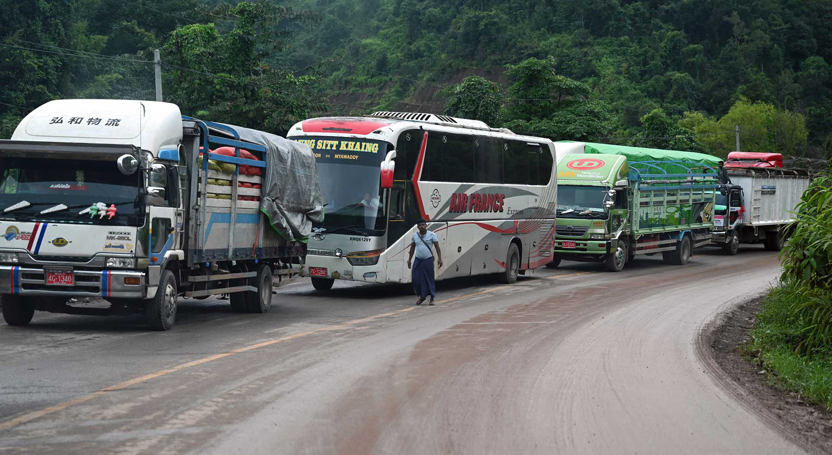 Trade and Traffic from Thai Border Region Dwindle as Checkpoints Multiply