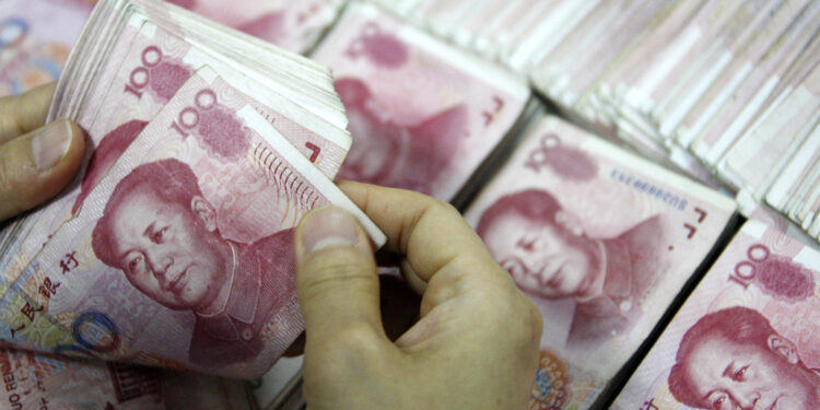 The Hidden Dangers of Switching from US Dollars to Chinese Yuan 